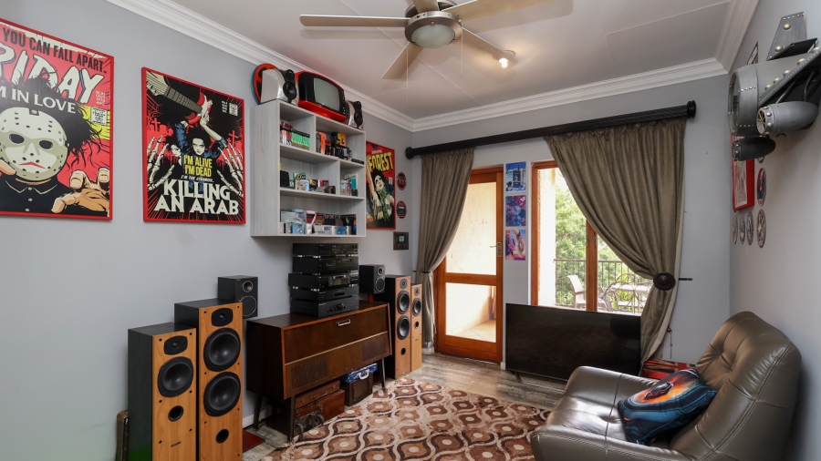 3 Bedroom Property for Sale in The Coves North West